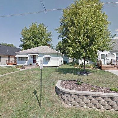 2907 11 Th Avenue B, Moline, IL 61265