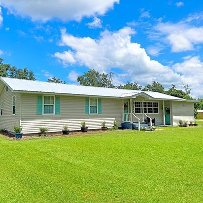 235 E Chipola Ave, Wewahitchka, FL 32465