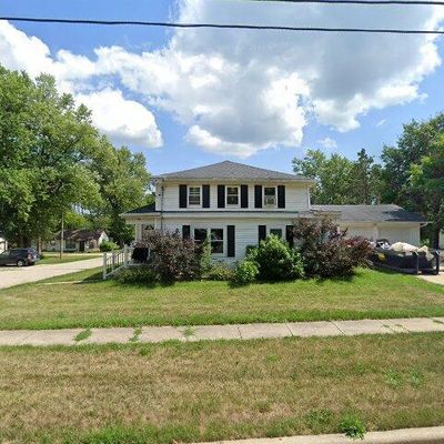 305 W Beloit St, Darien, WI 53114