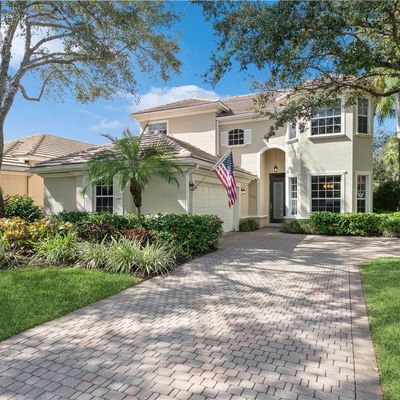 4200 Kensington High St, Naples, FL 34105