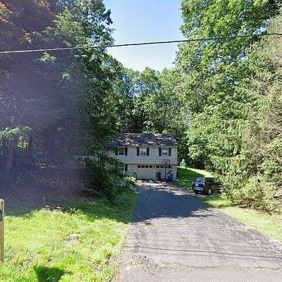 71 Old Meadow Plain Rd, Weatogue, CT 06089