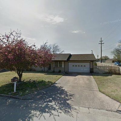 900 Thurman St, Pryor, OK 74361