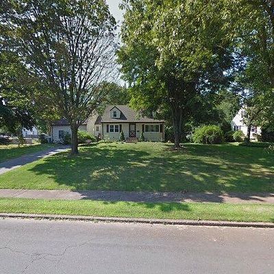 1 Frost Dr, North Haven, CT 06473