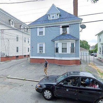 10 Hawthorne St, Providence, RI 02907