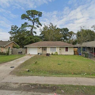 13217 Vicksburg St, Houston, TX 77015