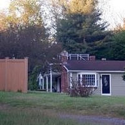 137 Turnpike Rd, Ashby, MA 01431