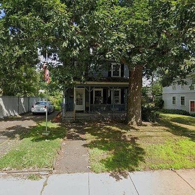 141 Pine St, Manchester, CT 06040