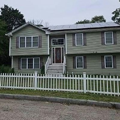 12 S Olney St, Johnston, RI 02919