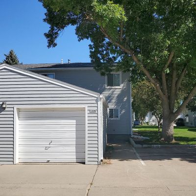 1206 S Bridgeport Pl, Sioux Falls, SD 57106