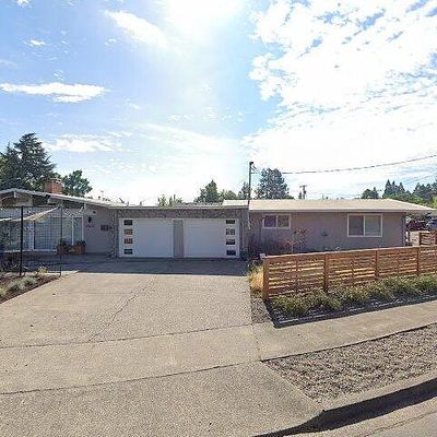 1233 1 St St, Springfield, OR 97477