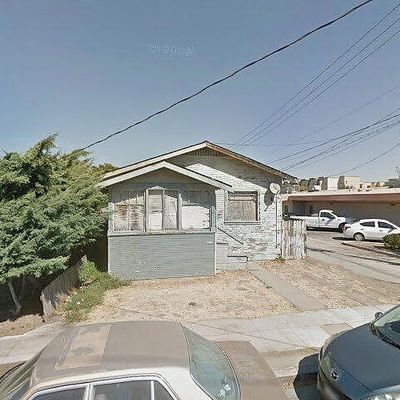 207 E San Luis St, Salinas, CA 93901