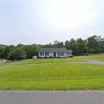 285 Davis Mill Rd, Rocky Mount, VA 24151