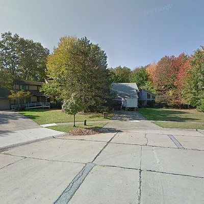 24937 Pleasant Trl, Cleveland, OH 44143