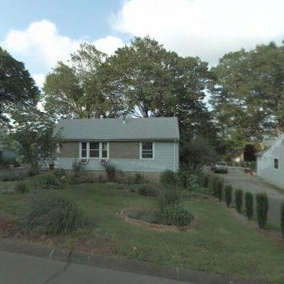 25 Forest Rd, Wallingford, CT 06492