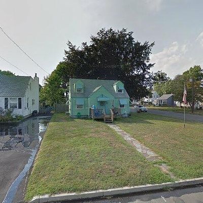 25 Rowe Ct, East Haven, CT 06512