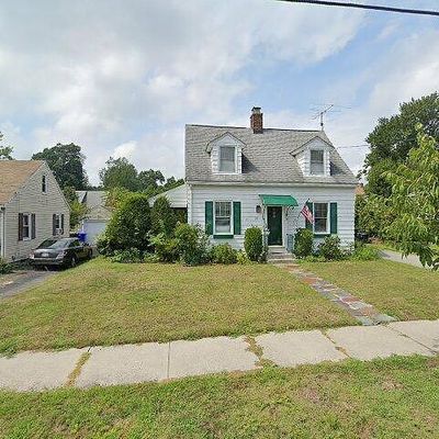 26 Grandview St, Springfield, MA 01118