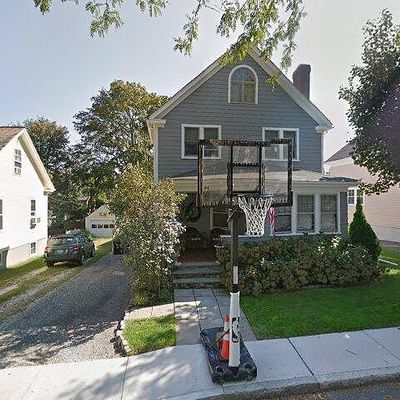 26 Hunter Ave, Newport, RI 02840