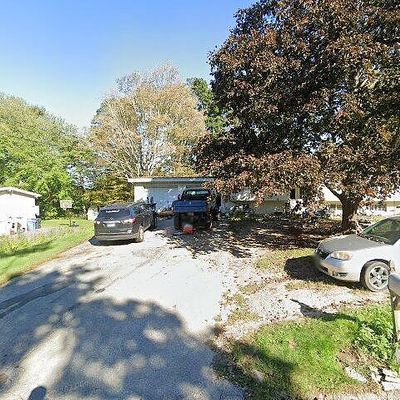 40 Blacksmith Dr, Ledyard, CT 06339