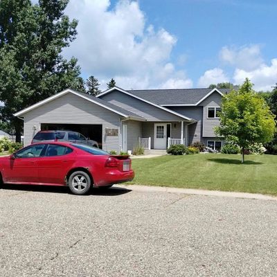 310 4 Th St Sw, Clara City, MN 56222