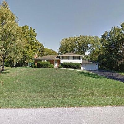 3380 Nassau Dr, Brookfield, WI 53045