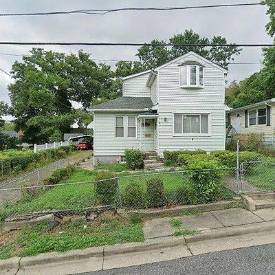 5706 Coolidge St, Capitol Heights, MD 20743