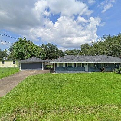 730 Goodwin Ave, Port Neches, TX 77651