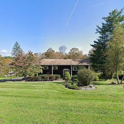 8 Butternut Ln, New Fairfield, CT 06812