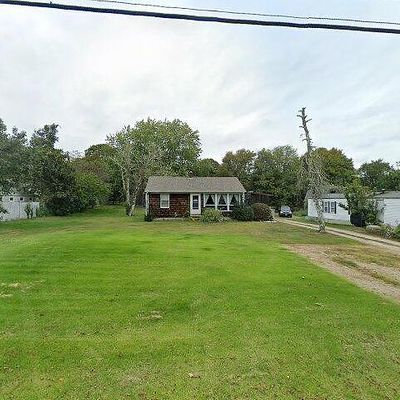 81 Pottersville Rd, Little Compton, RI 02837