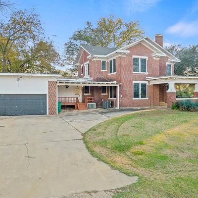 100 S Hubbard, Omaha, TX 75571