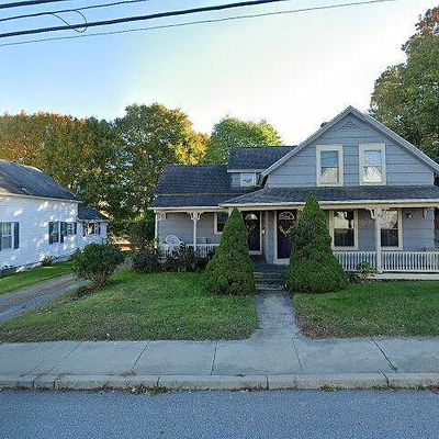 85 Prospect St, Moosup, CT 06354