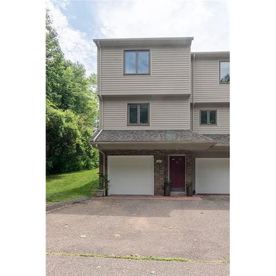 882 N Colony Rd #87, Meriden, CT 06450