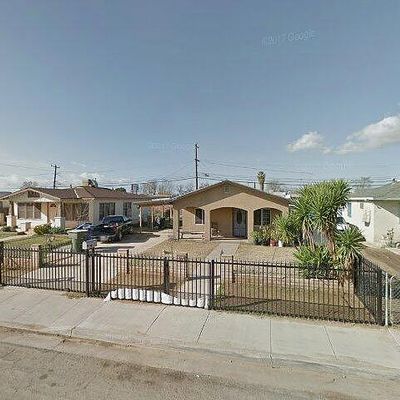 10924 Santa Rosa Ave, Lamont, CA 93241