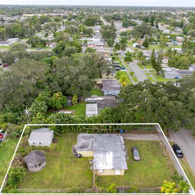 110 Miami Gardens Rd, West Park, FL 33023