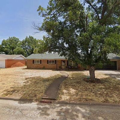 105 E 22 Nd St, Colorado City, TX 79512