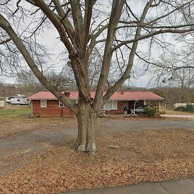 147 Westmore Dr, Ellenboro, NC 28040