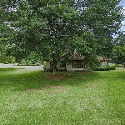 124 Whitfield Ave, Livingston, AL 35470