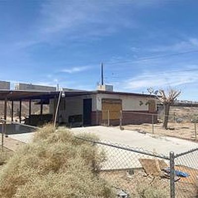1688 Riverside Dr, Barstow, CA 92311