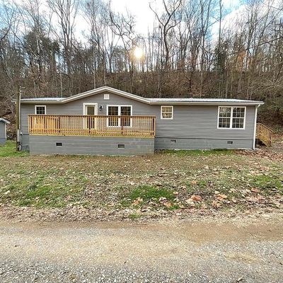 2225 Fawn View Dr, Sevierville, TN 37876