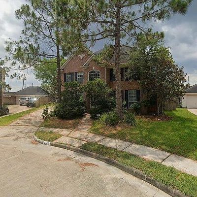 2742 Martinec Dr, Pearland, TX 77584