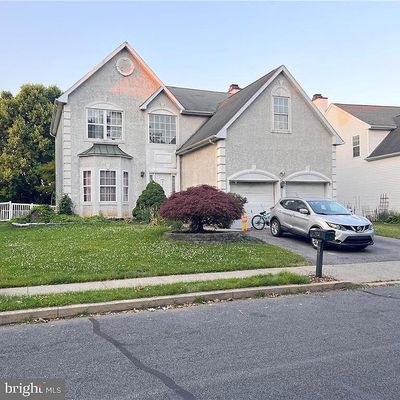 275 Susquehanna Trl, Allentown, PA 18104