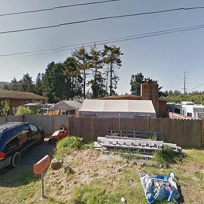 2413 Dodane Ave, Crescent City, CA 95531