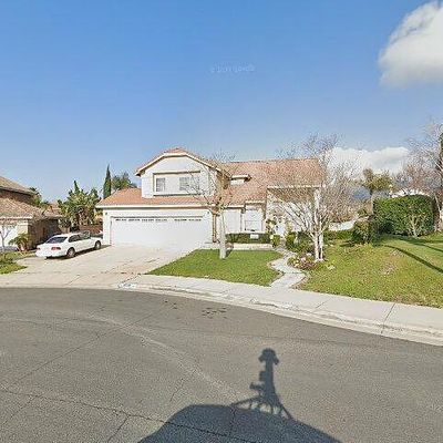 3590 Morning Glory Dr, Rialto, CA 92377