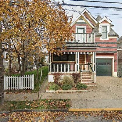 33 Heck Ave, Ocean Grove, NJ 07756