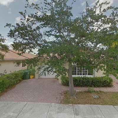 437 Kelly Ln, Weston, FL 33326