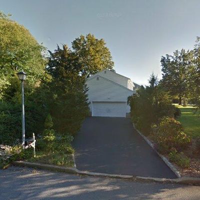 5 Vine St, Waldwick, NJ 07463