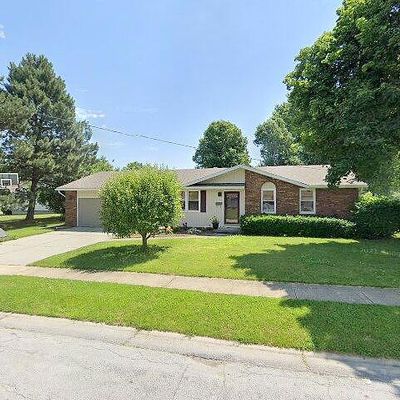 420 Farnum St, Clyde, OH 43410