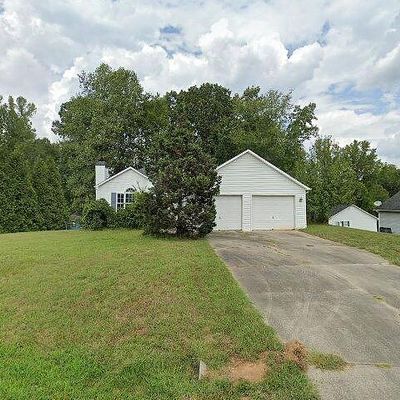 713 Colleen Dr, Thomasville, NC 27360