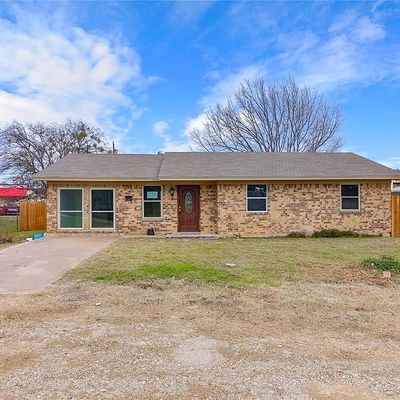 700 N Knox St, Jacksboro, TX 76458