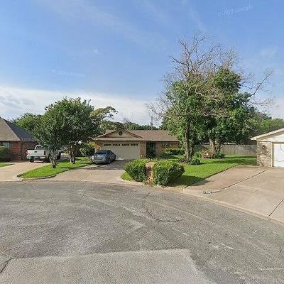 7004 Santiago Ct, North Richland Hills, TX 76180