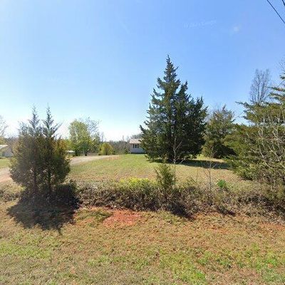 920 County Line Rd, Reidsville, NC 27320